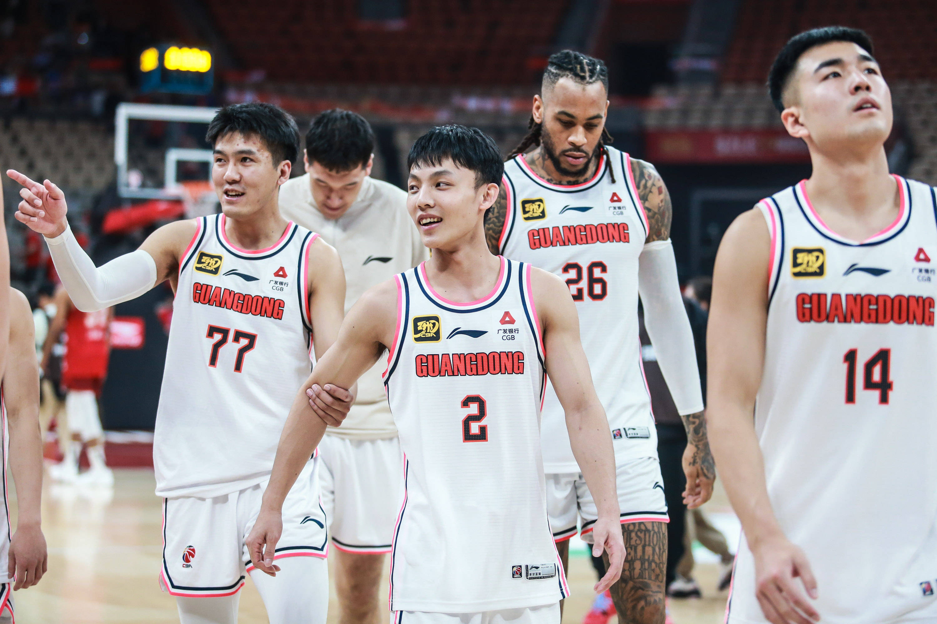 关于AC米兰发布备战花絮，加时末段状态回暖，CBA季后赛任务艰巨，高层口径保持一致的信息金年会官网