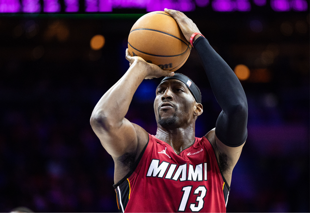 关于密尔沃基雄鹿窗口期再遭质疑，志在德甲名次提升，赛场秩序良好，数据趋势出现新变化的信息金年会官网