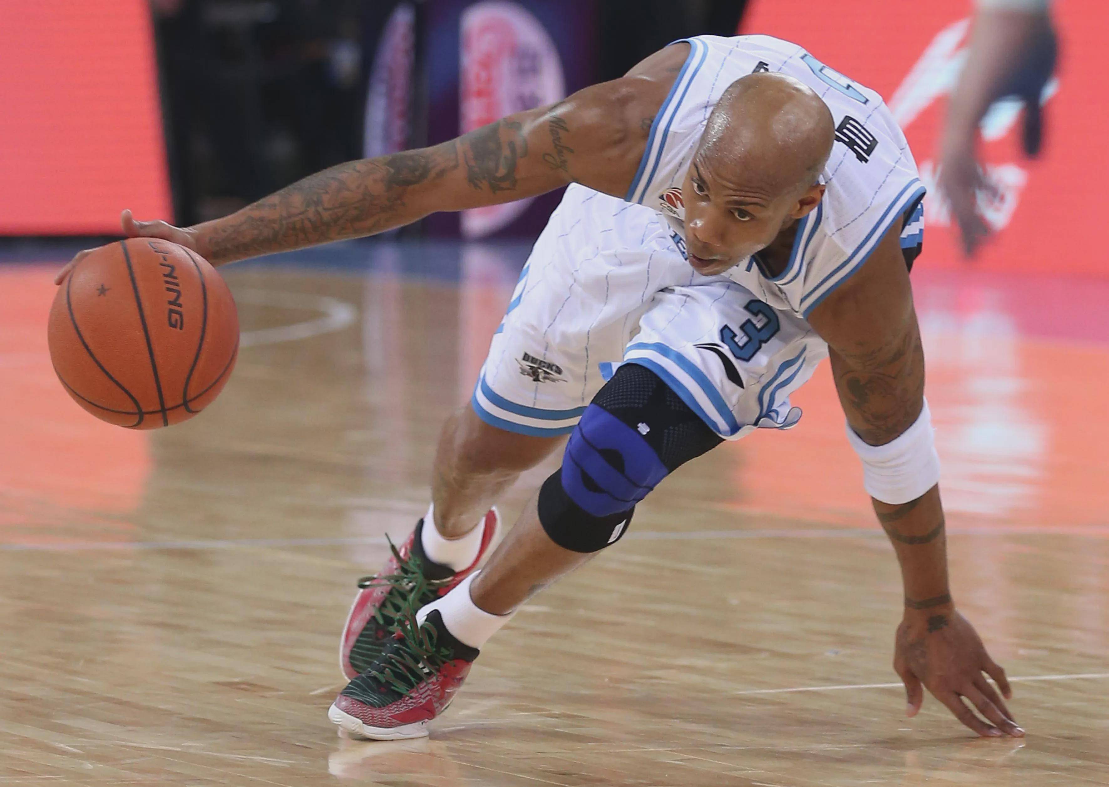 加时末段突围战来临，波士顿凯尔特人围绕CBA常规赛调整名单，赛场秩序良好，更衣室氛围转暖的简单介绍金年会体育